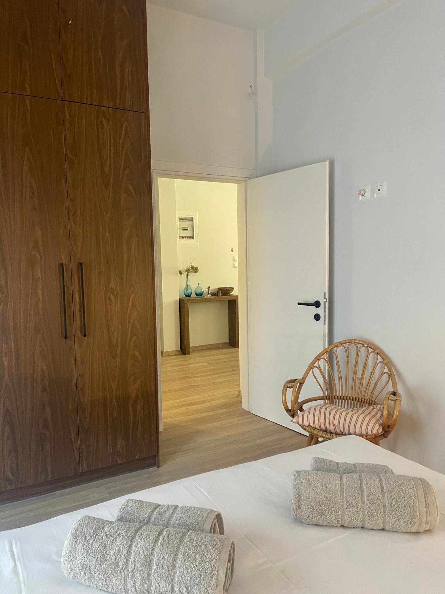 Stella'S Petite Boite Apartment Rafina  Exterior photo